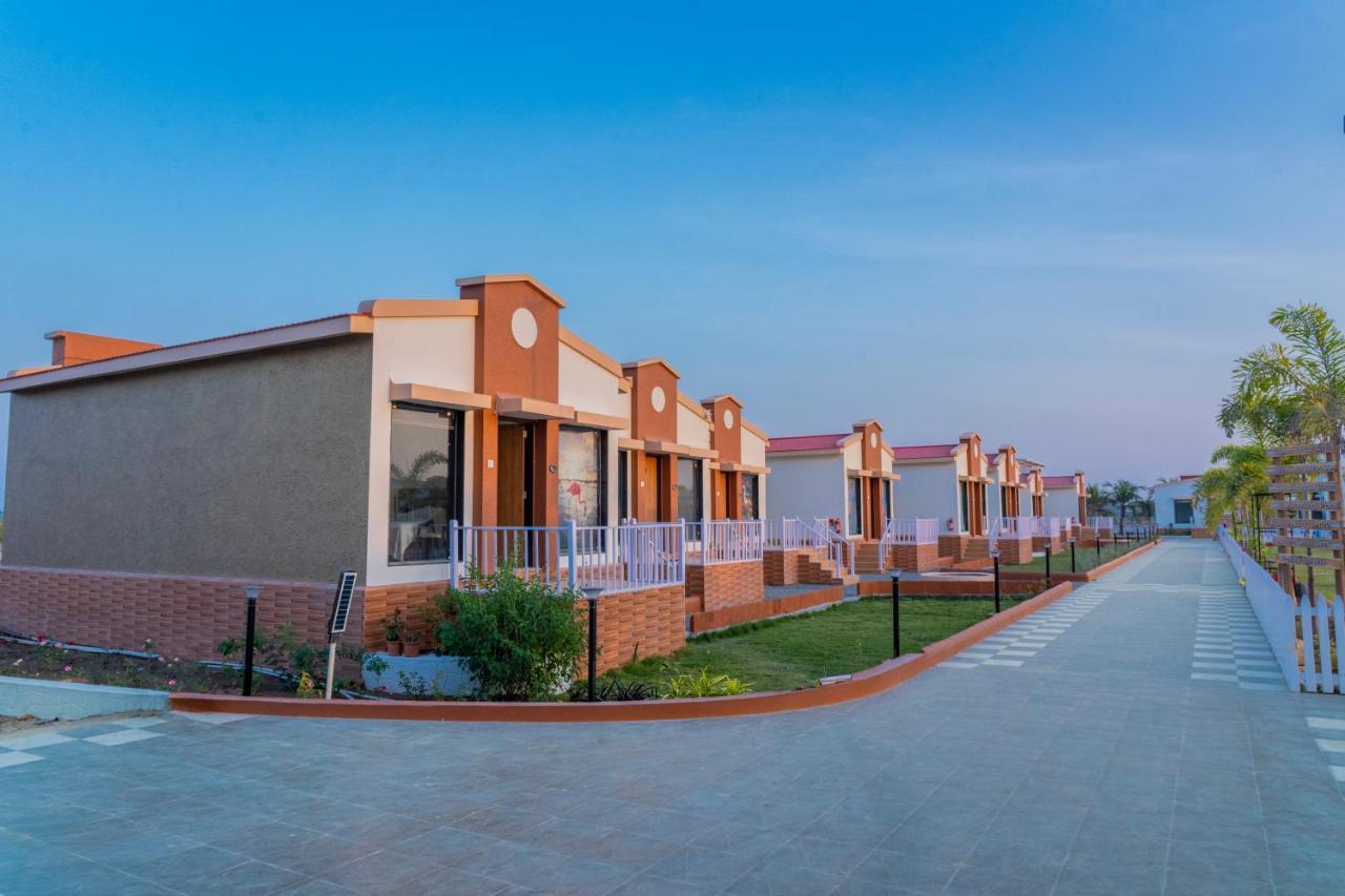 Flamingo Club And Resort Una 3 Km Away From Diu Check Post Ngoại thất bức ảnh