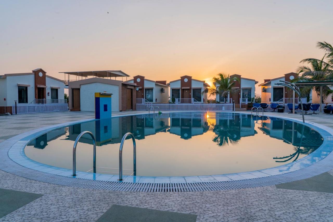 Flamingo Club And Resort Una 3 Km Away From Diu Check Post Ngoại thất bức ảnh