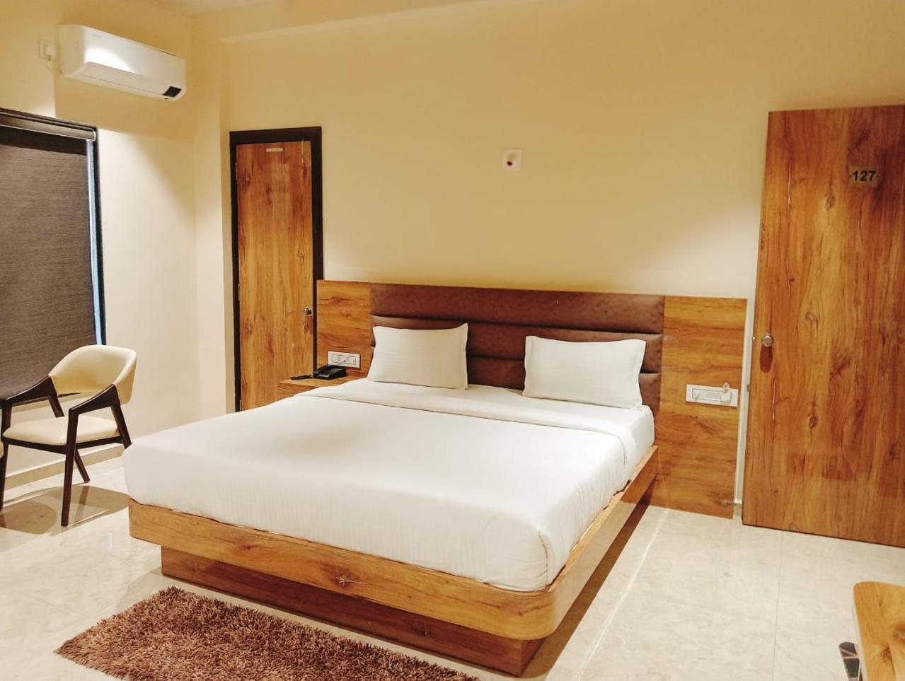 Flamingo Club And Resort Una 3 Km Away From Diu Check Post Ngoại thất bức ảnh
