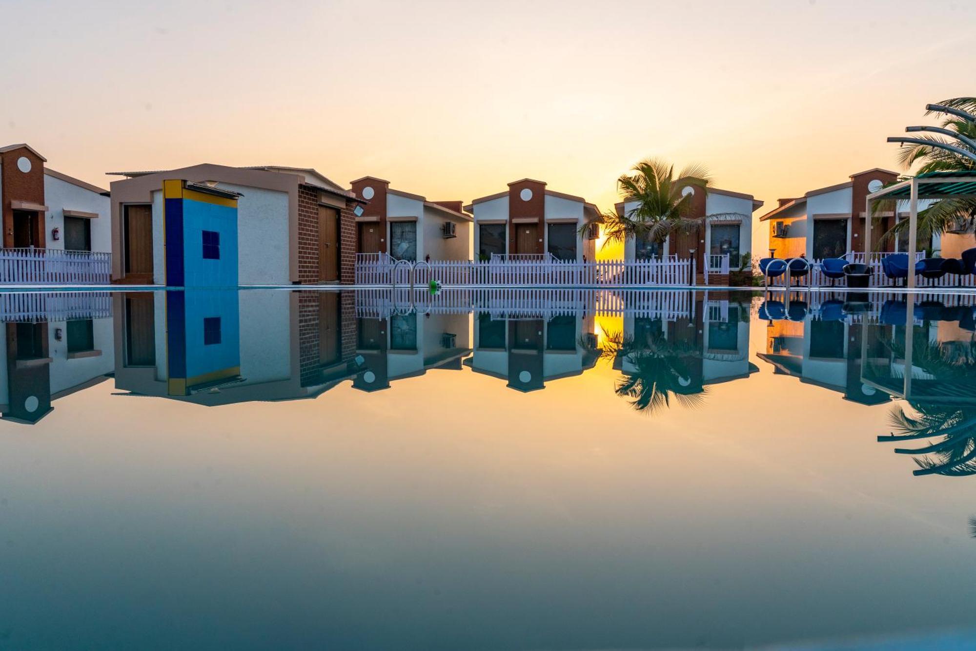Flamingo Club And Resort Una 3 Km Away From Diu Check Post Ngoại thất bức ảnh
